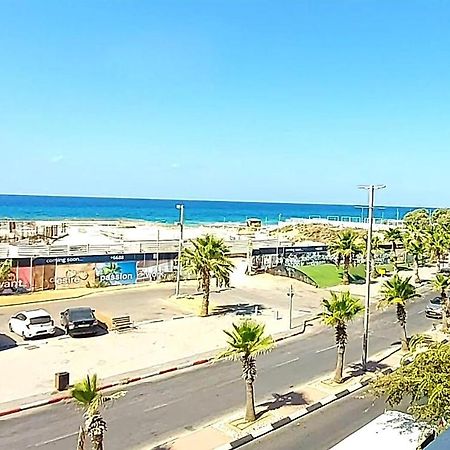 Beachfront Studio Apartment Bat Yam 412 Екстериор снимка