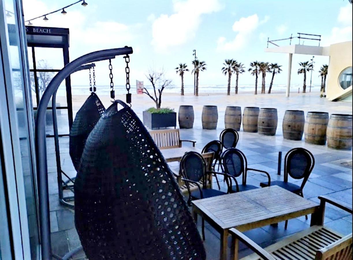 Beachfront Studio Apartment Bat Yam 412 Екстериор снимка