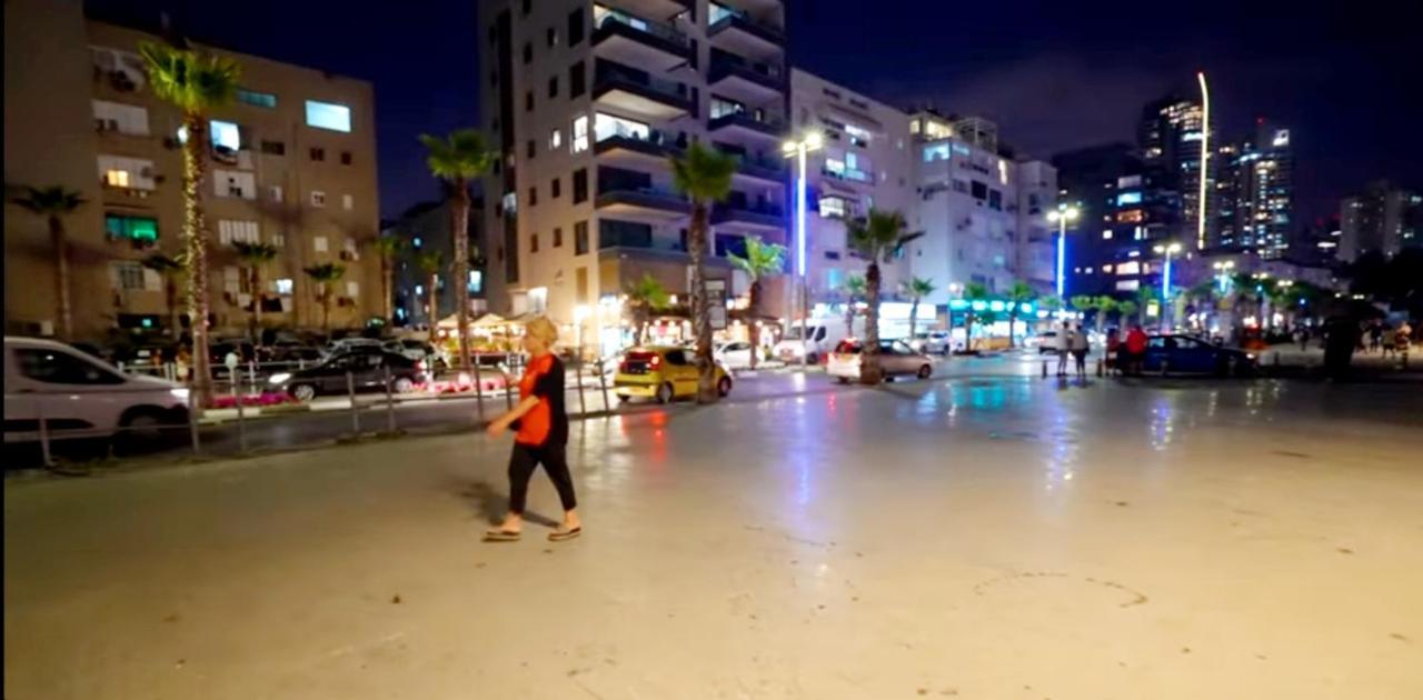 Beachfront Studio Apartment Bat Yam 412 Екстериор снимка