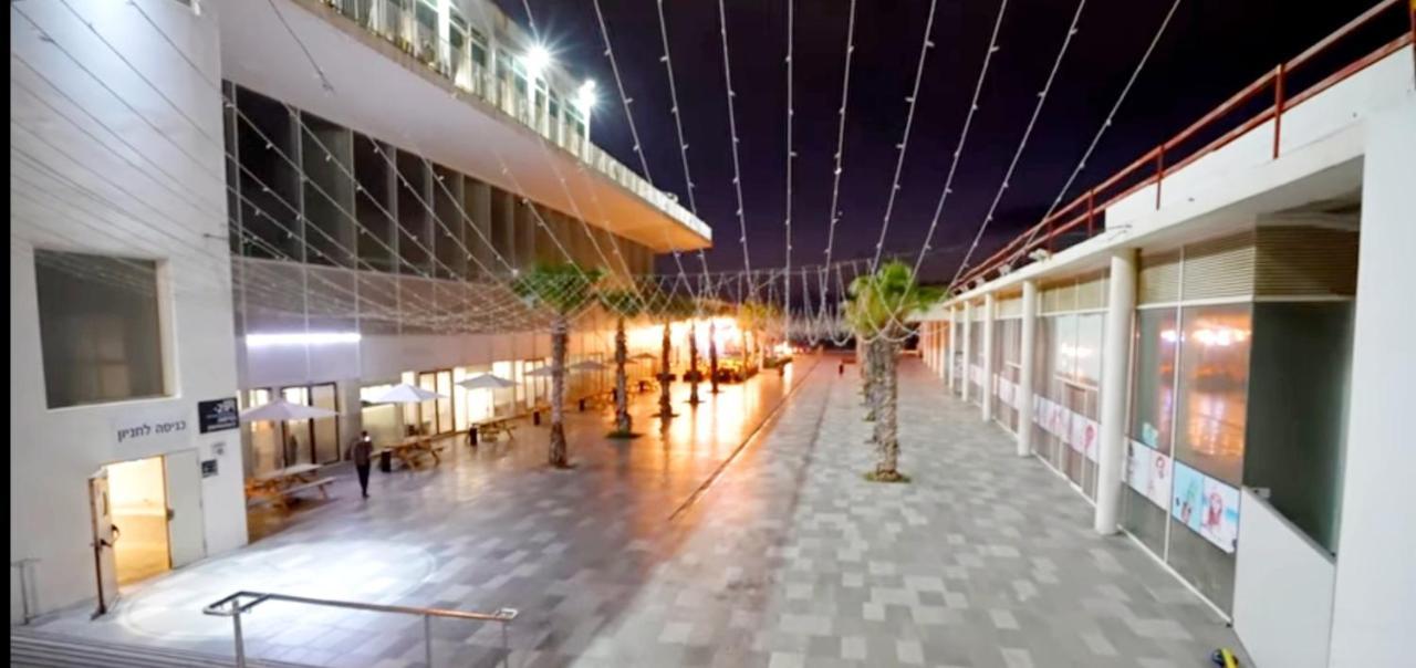 Beachfront Studio Apartment Bat Yam 412 Екстериор снимка