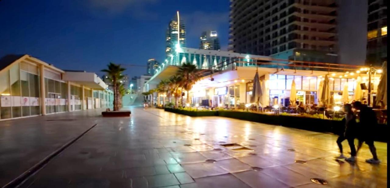 Beachfront Studio Apartment Bat Yam 412 Екстериор снимка