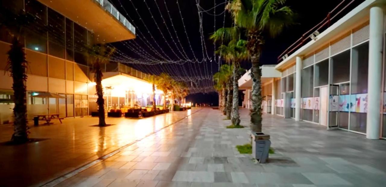 Beachfront Studio Apartment Bat Yam 412 Екстериор снимка