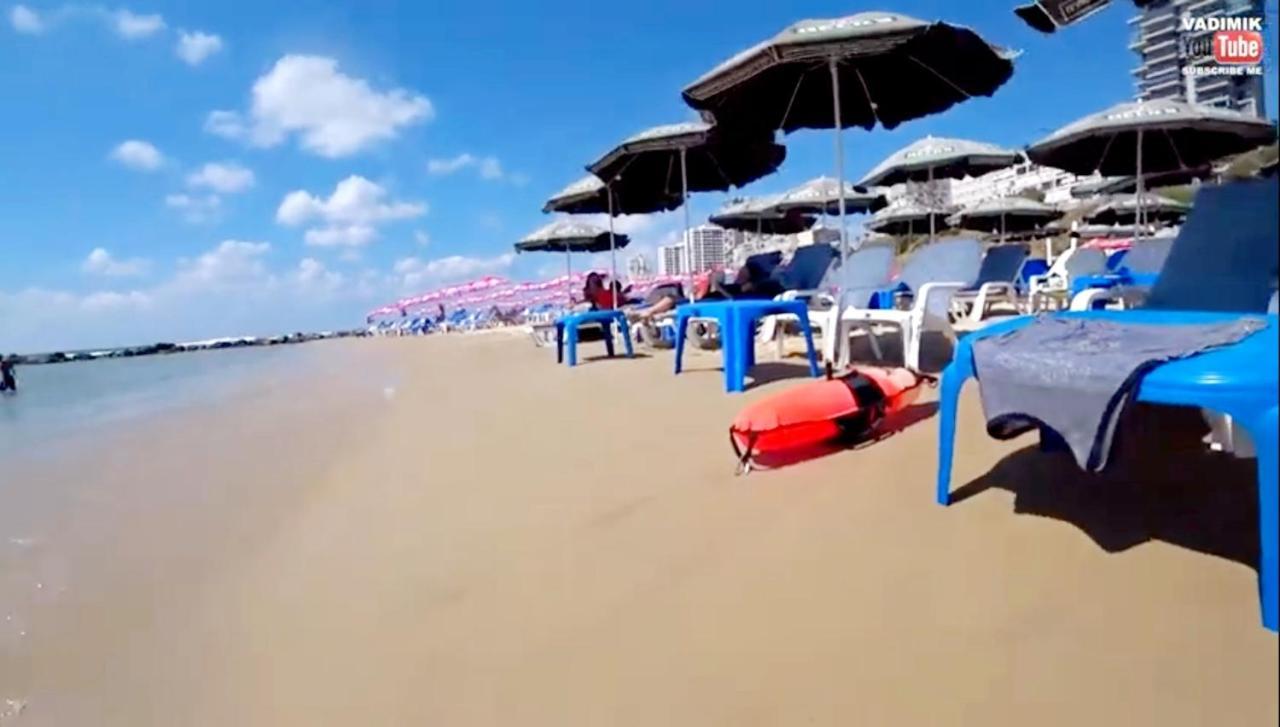 Beachfront Studio Apartment Bat Yam 412 Екстериор снимка