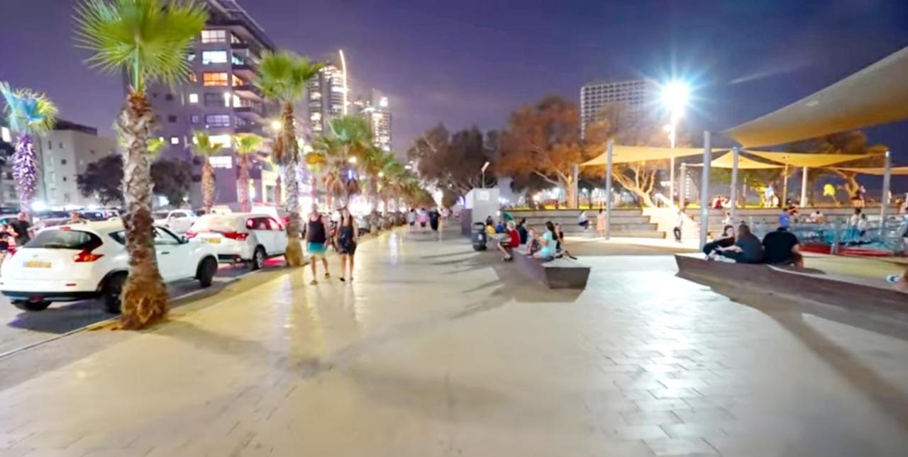Beachfront Studio Apartment Bat Yam 412 Екстериор снимка
