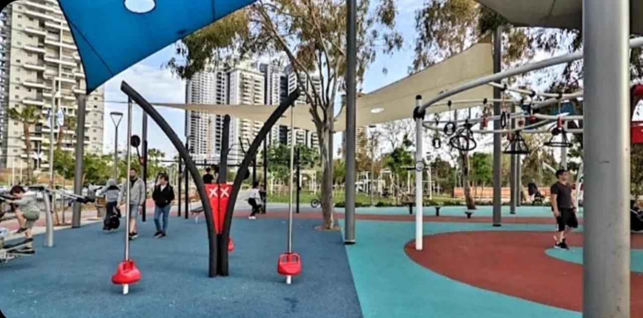 Beachfront Studio Apartment Bat Yam 412 Екстериор снимка