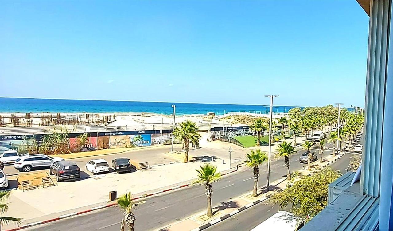 Beachfront Studio Apartment Bat Yam 412 Екстериор снимка